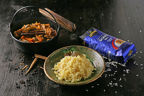 Arroz basmati con cerdo guisado