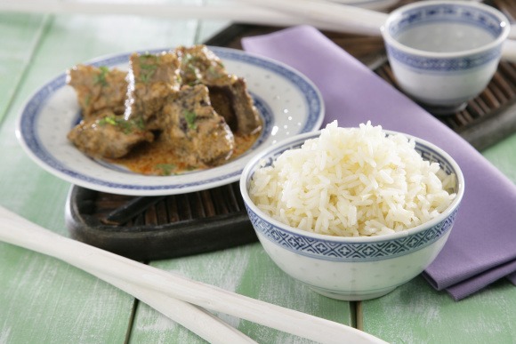 Estofado de vaca y coco con arroz Thai