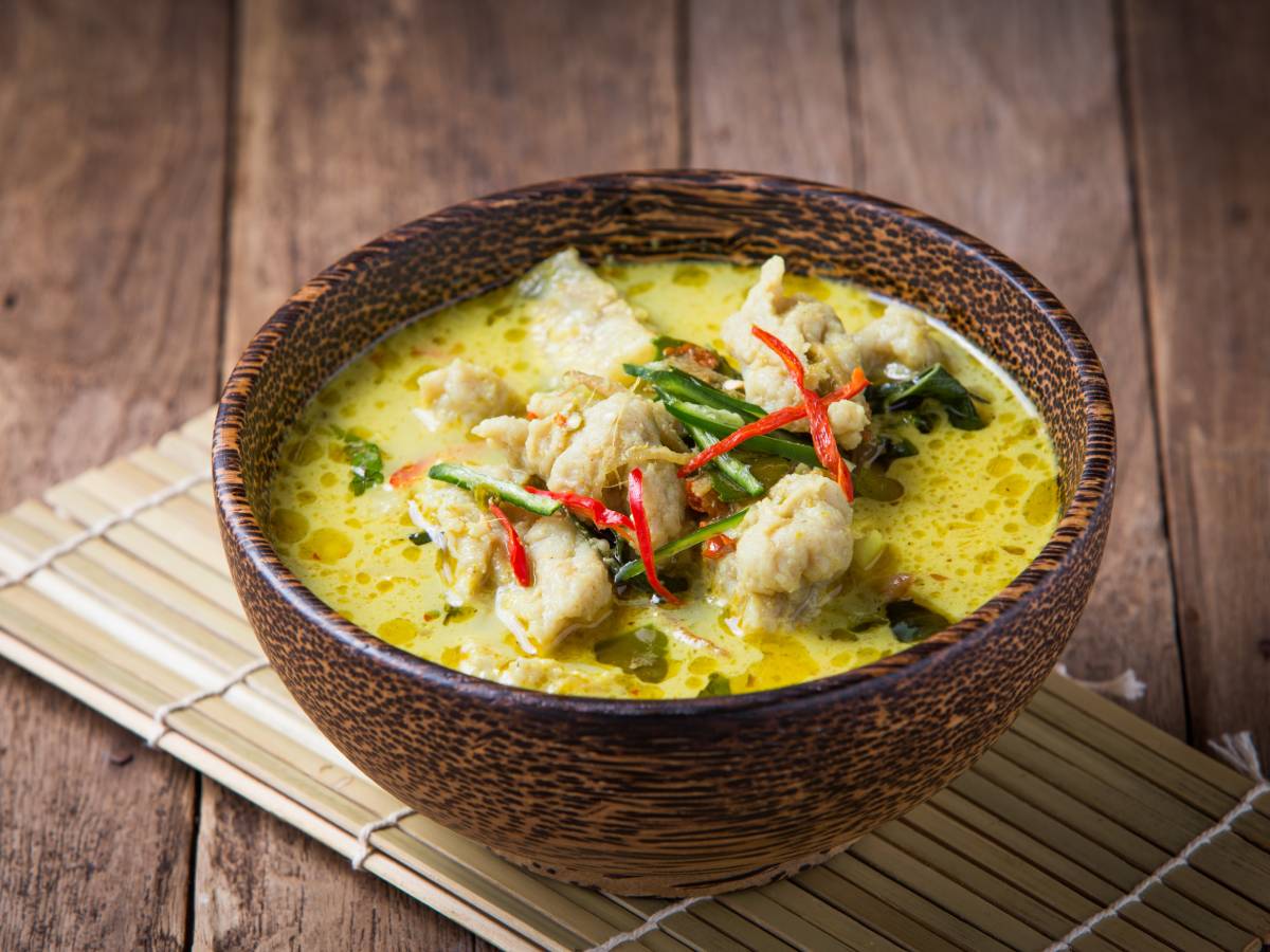 Curry de pescado y coco con arroz Basmati