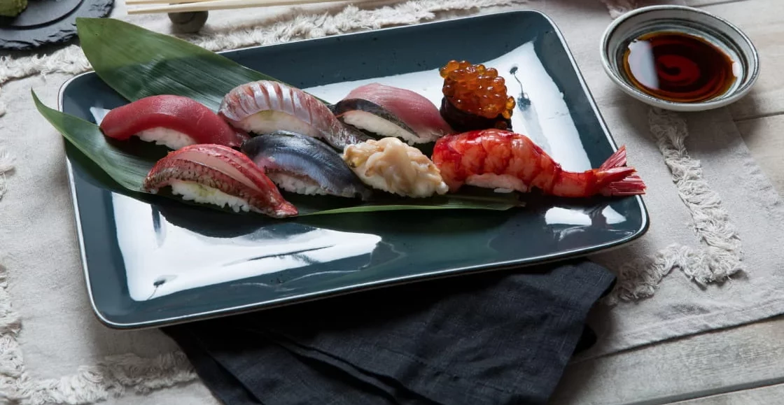 Nigiri Moriawase (variado) 16 piezas