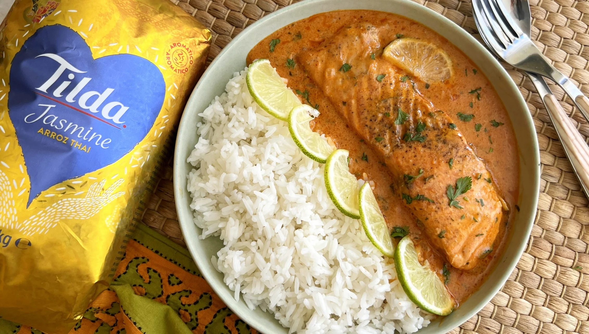 Curry Thai de salmón con Tilda Thai