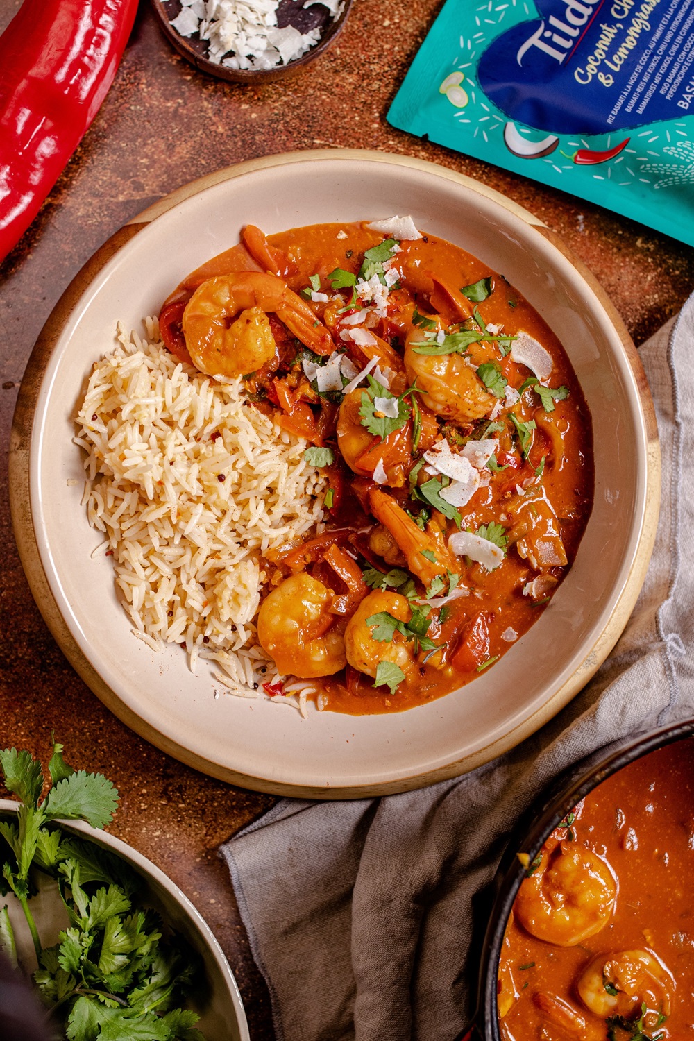 CREVETTE AU CURRY ROUGE, POIVRONS ET LAIT DE COCO