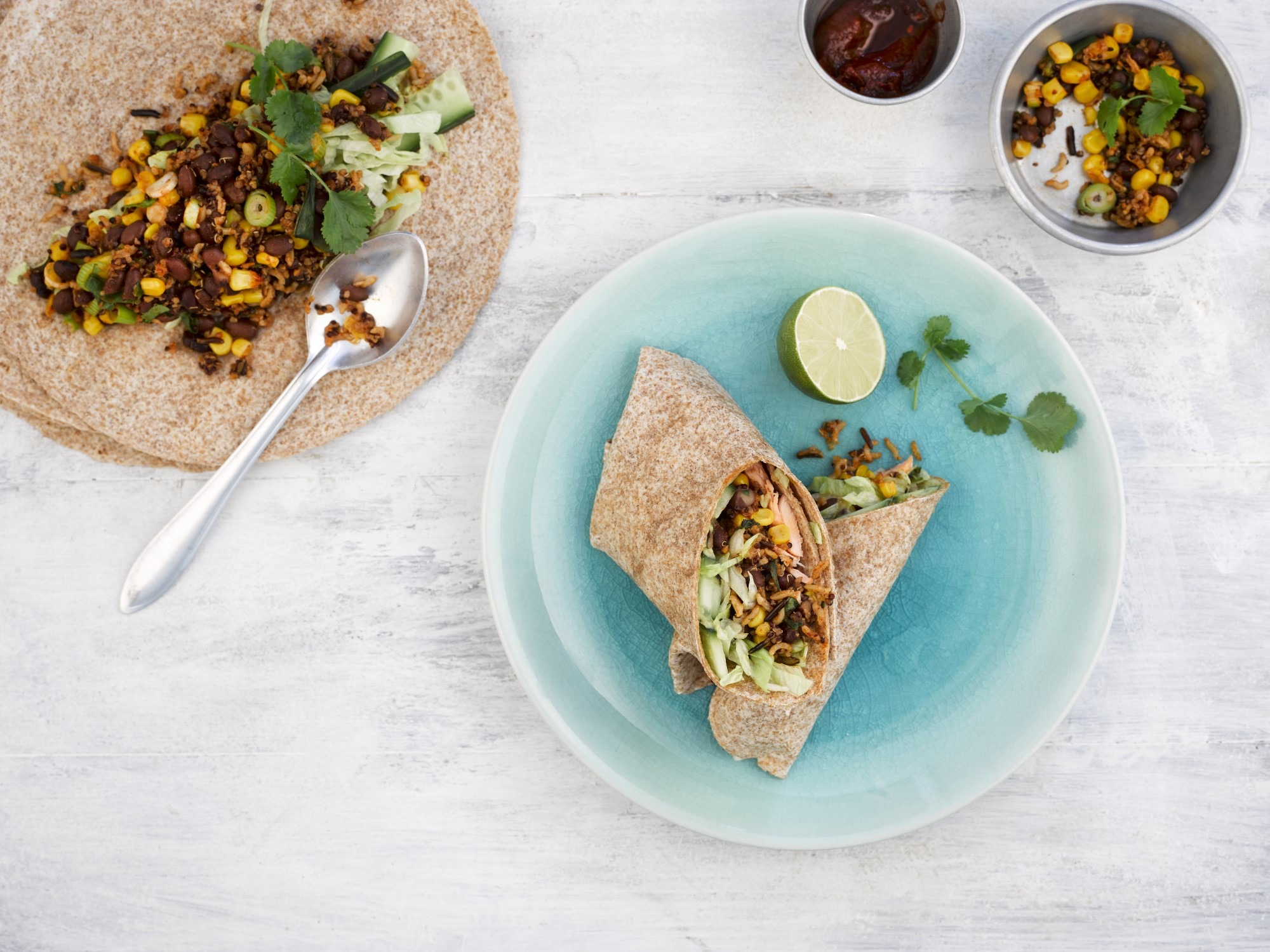 Super Grains – Burrito messicano con salmone, fagioli neri e chipotle